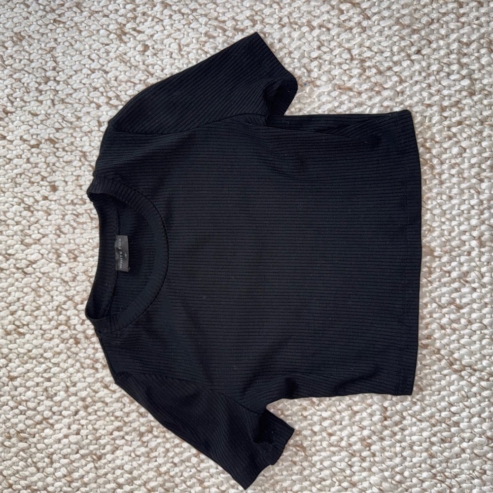 White Fox Boutique Black Crop Top with Short Sleeves and Classic Crew Neck